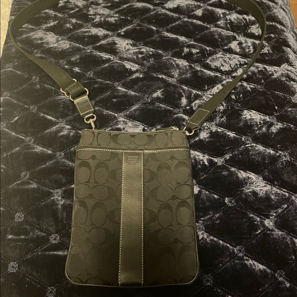 Authentic Coach Messenger Crossbody